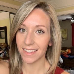 Meet your Posher, Maxine